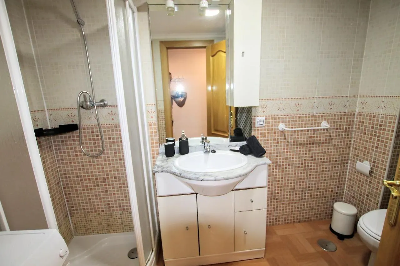 Tess Apartamento Crespo Torremolinos 0*,